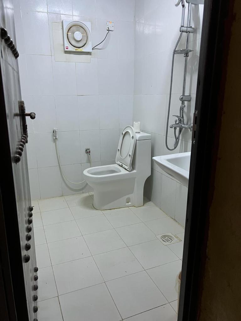 Mall Aldakhil House Al Ḩamrāʼ Екстериор снимка