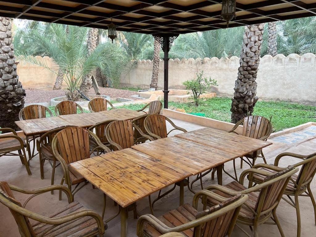 Mall Aldakhil House Al Ḩamrāʼ Екстериор снимка